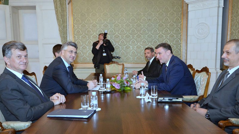 Predsjednik Vlade Plenković: Nastavljamo raditi na poboljšanju položaja liječnika  